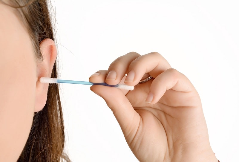 Ráy tai có gây hại cho máy trợ thính không ?
